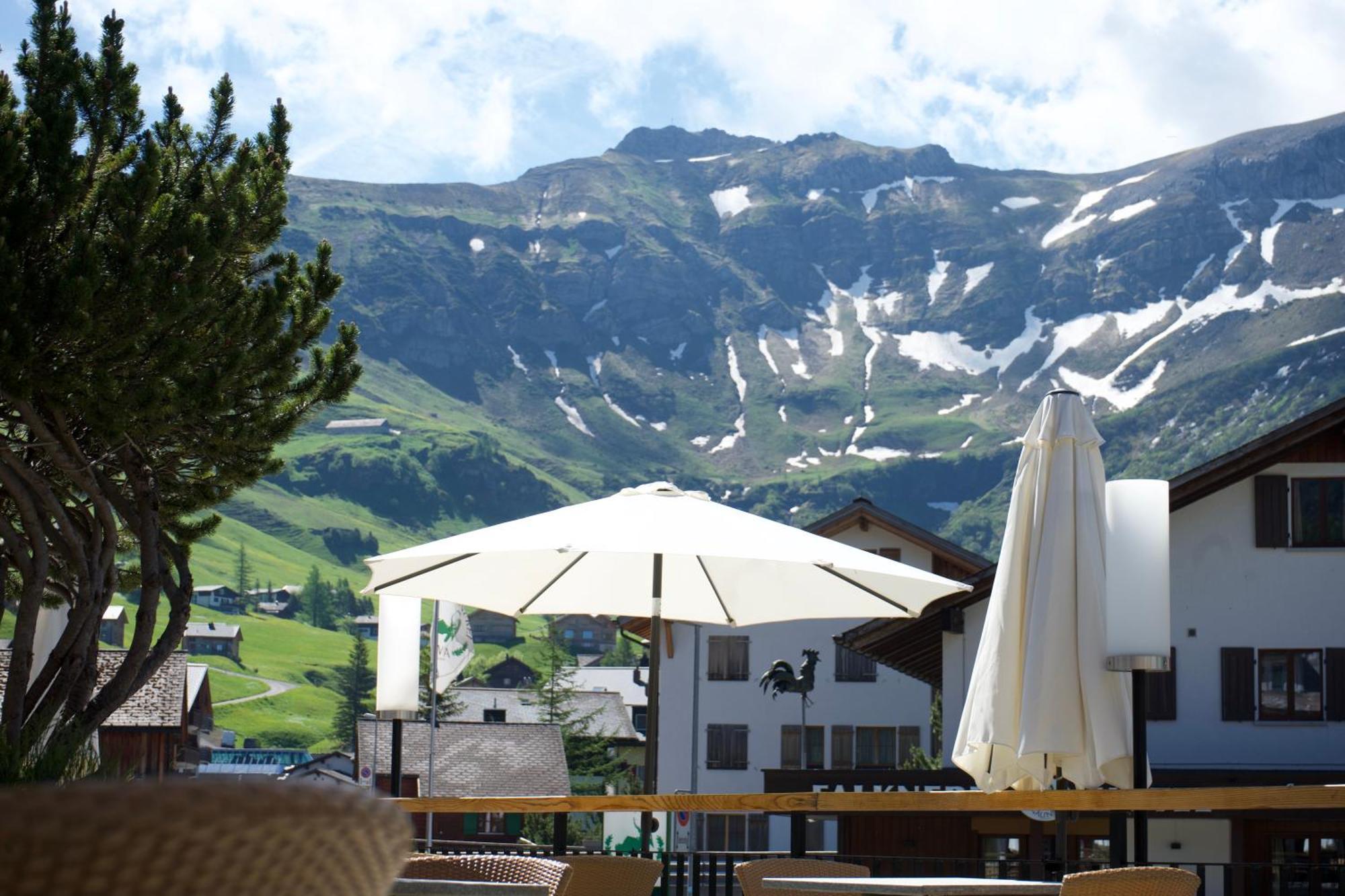 Voegeli Alpenhotel Malbun Exterior foto